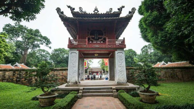 Ha Noi Luxury City Half Day Tour- Morning - Ho Chi Minh Complex
