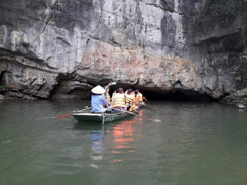 Ha Noi: Ninh Binh / Bai Dinh Pagoda - Trang An / Buffet Lunch - Transportation and Amenities