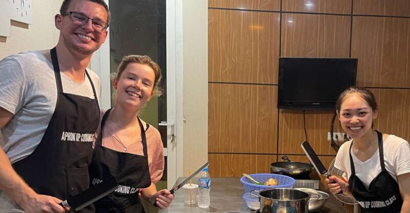 Ha Noi: Vietnamese Cooking Class With Local Market Tour - Local Market Experience