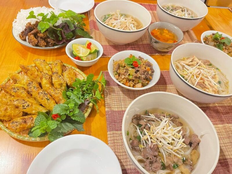 Ha Noi: Vietnamese Cooking Class With Local Market Tour - Vegetarian Menu Option