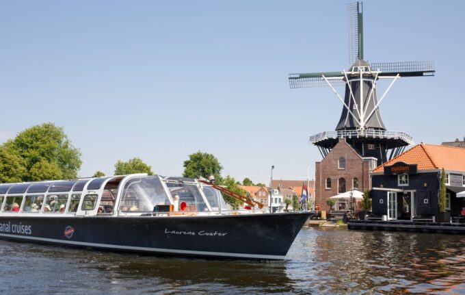 Haarlem: Dutch Windmill & Spaarne River Sightseeing Cruise - Getting to the Cruise Departure