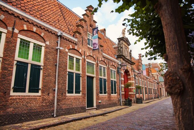 Haarlem: Frans Hals Museum Entrance Ticket With Audio Guide - Newcomers Exhibition at the Museums