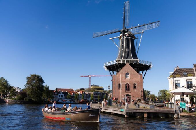 Haarlem: Open Boat Canal Tour in the Historical City Center - Customer Feedback
