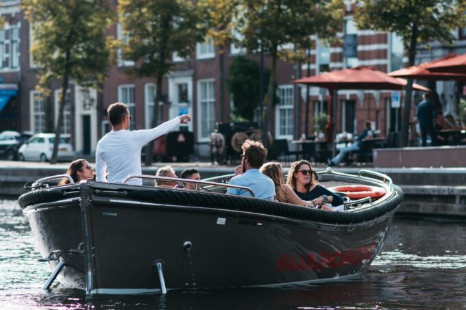 Haarlem: Open Boat Canal Tour in the Historical City Center - Booking and Availability