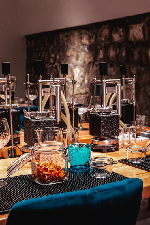 Habitat Gin Lab Experience - Exploring Local Botanicals