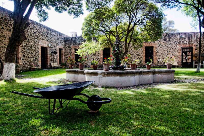 Hacienda Tochatlaco: Historical Visit, Inside the Main House - Duration and Pricing