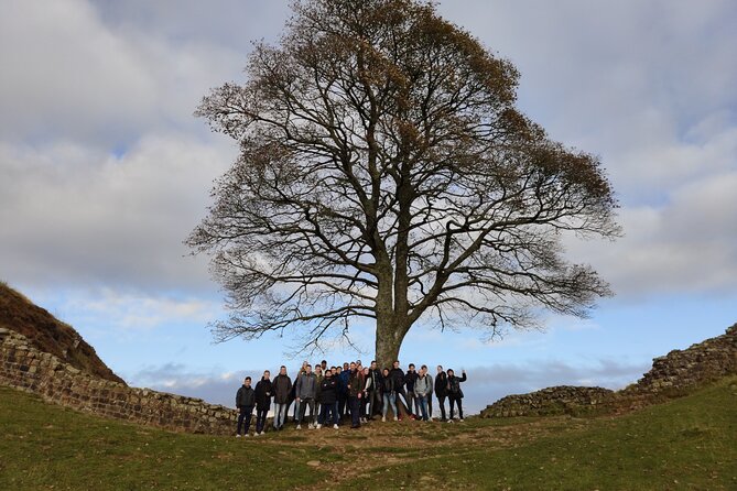 Hadrians Wall Day Tour - a Guided Walk of the Roman Frontier - Lunch and Transfers