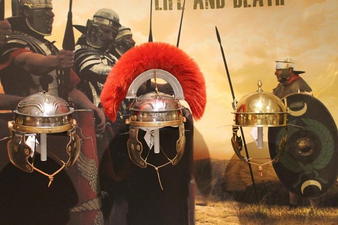 Hadrians Wall - Full Day - Up to 8 People - Key Highlights