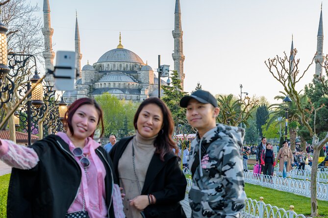 Hagia Sophia, Hippodrome & Blue Mosque and Grand Bazaar Guided Tour - Key Attractions