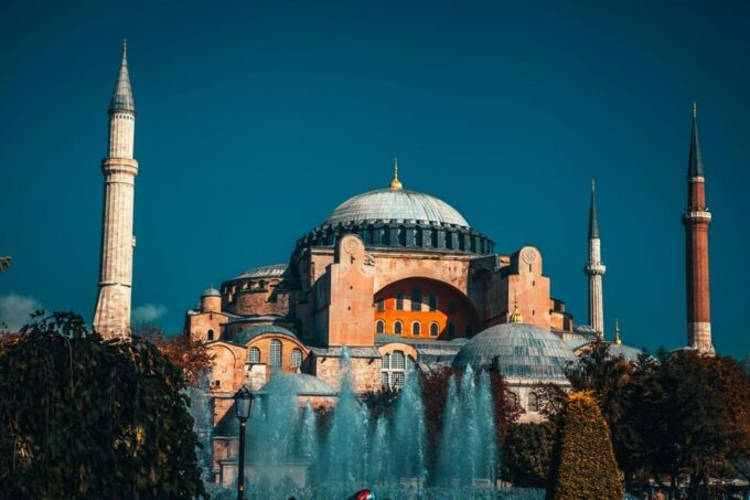 Hagia Sophia Mosque With History & Experience Museum Entry - Visitor Etiquette