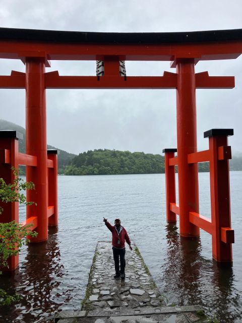 Hakone Day Tour to View Mt Fuji After Experiencing Japanese Wooden Culture - Riding the Scenic Hakone Ropeway