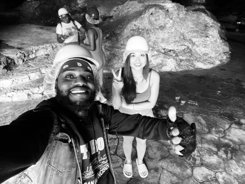 Hakuna Matata Airport Transfer & Tour - Services Offered