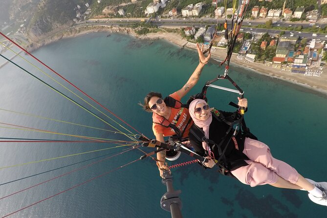 Halal Tandem Paragliding With Licensed Woman Pilot in Alanya - Flight Experience Highlights