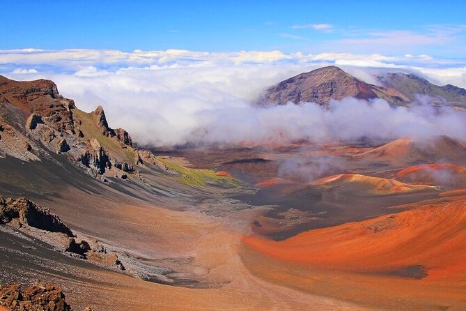 Haleakala Classic Vehicle Sunrise Tour With Breakfast - Stunning Sunrise Experience
