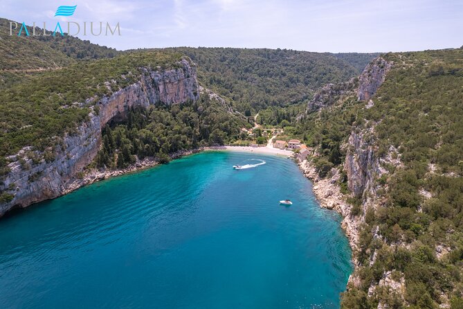 Half Day 3 Island Group Speedboat Tour From Makarska - Meeting and Pickup