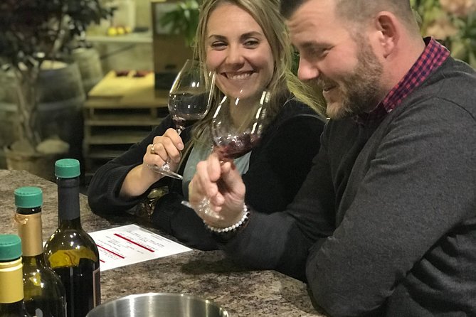 Half Day 4 Wineries Mission Hill & Quails Gate Included. - Traveler Capacity
