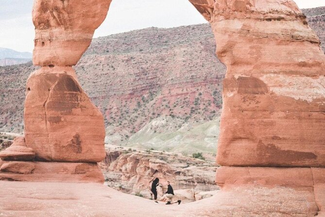 Half Day Arches 4x4 With Delicate Arch Hike - Pickup and Preparation