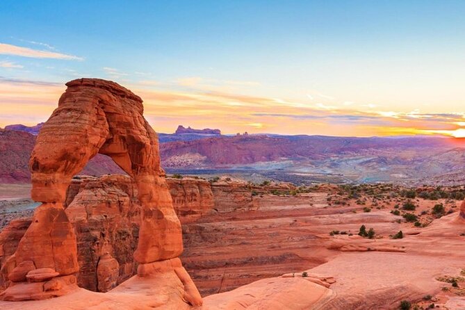 Half Day Arches 4x4 With Delicate Arch Hike - Pickup and Preparation