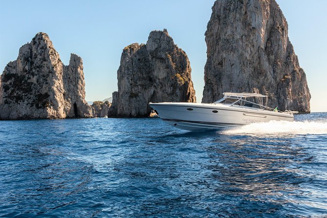 Half Day Around Capri by Itama 38 Speedboat - Reviews and Ratings