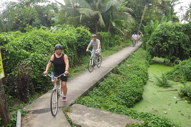 Half-Day Bangkok Bike Tour Including Lunch - Refreshing Breaks and Meals