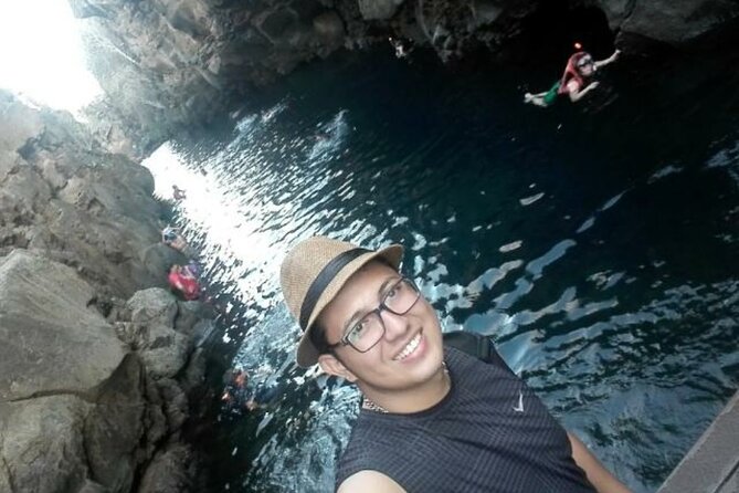 Half Day Bay Tour in Santa Cruz Island - Pricing and Booking
