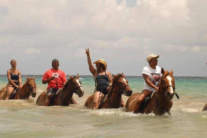 Half Day Beach Horseback Riding in Ocho Rios + Lunch - Participant Restrictions and Recommendations