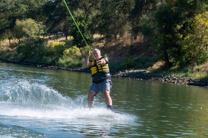 Half Day Boarding Experience Wakeboard,Wakesurf,or Kneeboard - Pricing and Duration