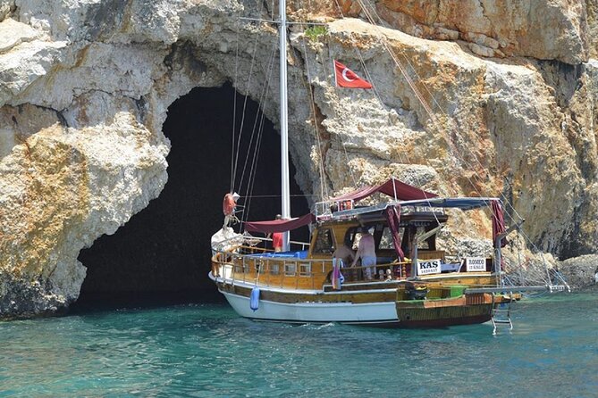 Half-Day Boat Tour to Antalya Waterfalls - Highlights of the Boat Tour