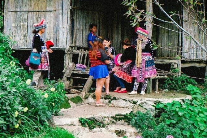 Half Day Chiang Mai Landmarks Tour - Doi Suthep & Hmong Village - Hmong Village Experience