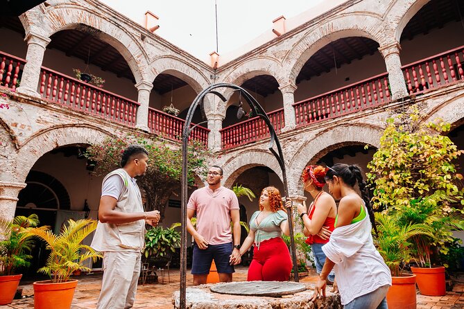 Half Day City Tour Castillo San Felipe and Cerro De La Popa - Panoramic Views and Historical Insights