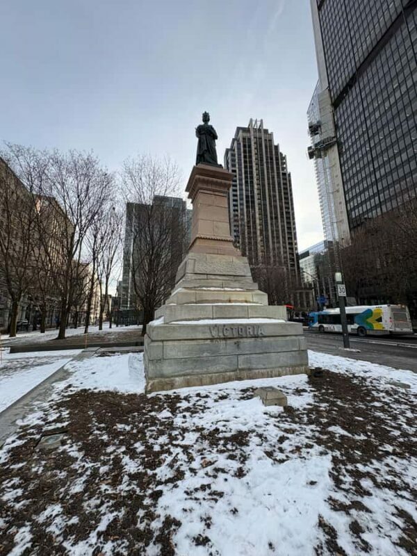 Half day city tour Montreal luxury SUV - Why This Tour Is a Good Deal