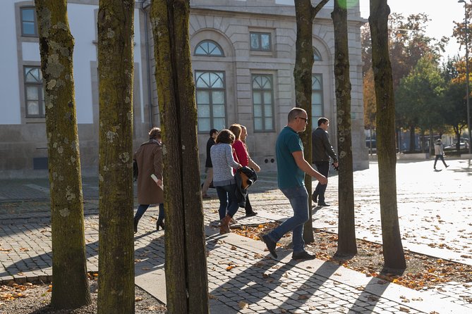 Half Day City Tour With Six Bridges Cruise and Wine Tasting - Important Information