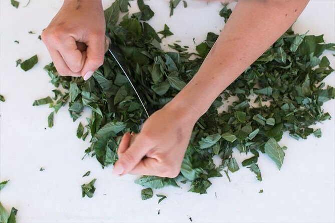 Half Day Cooking Class Experience With Amman Panoramic Tour - Meal Preparation and Dining