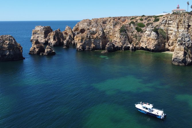 Half Day Cruise to Ponta Da Piedade With Lunch and Drinks - Group Size and Capacity