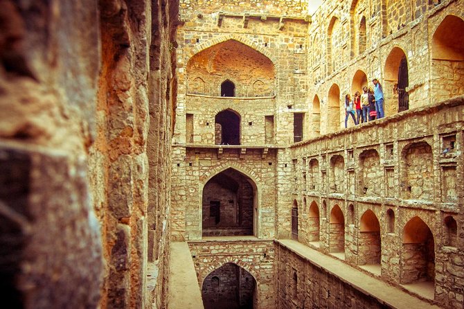 Half Day Delhi Walk Tour Includes Jantar Mantar, Agrasen Ki Baoli & Bangla Sahib - Meeting and End Points