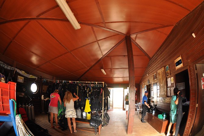 Half-Day Diving in Sal - Included Amenities