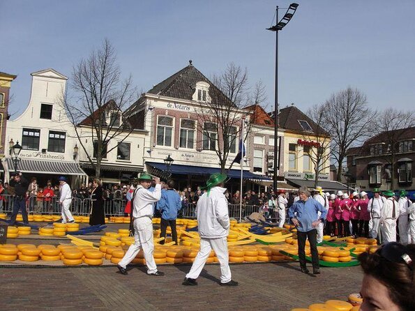 Half-Day Edam and Volendam Private Walking Tour From Amsterdam - A Scenic Countryside Journey