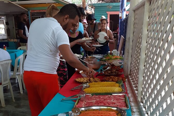 Half-Day El Limon Waterfall and Cayo Levantado Tour With Lunch - Discovering Cayo Levantado