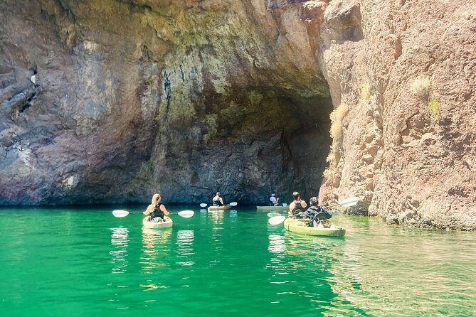 Half Day Emerald and Echo Cave Kayak Adventure - Photo Opportunities