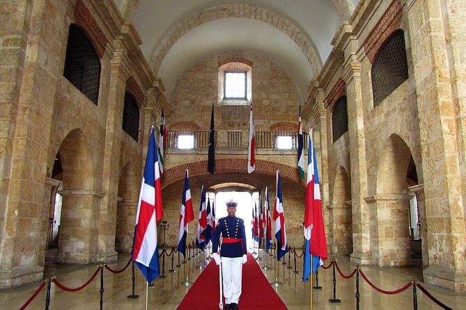 Half Day Excursion Colonial Zone Lighthouse to Colón and Tres Ojos From Santo Domingo - Customer Experiences