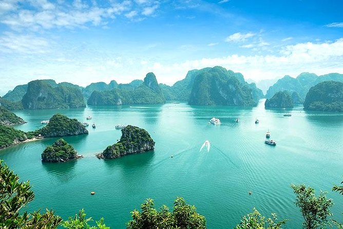 Half Day Explore Halong Bay With Lunch, Heaven Cave and Kayaking - Inclusions