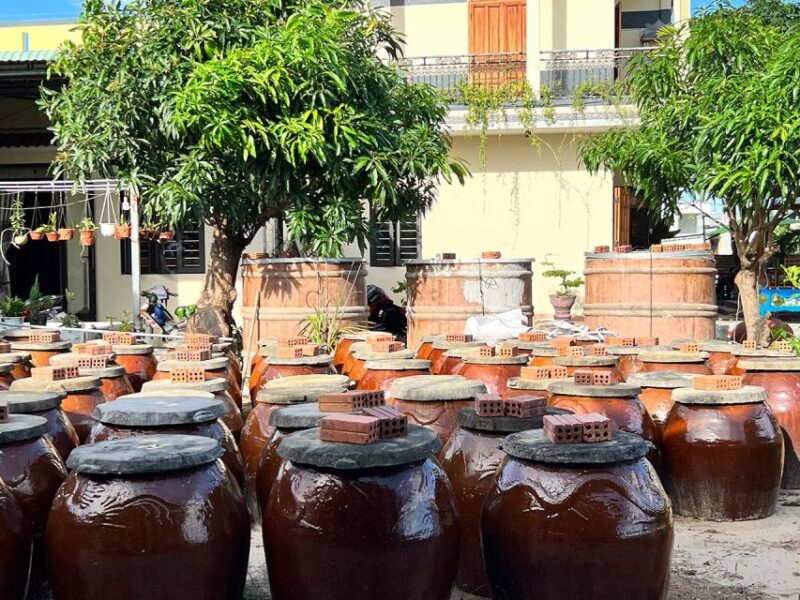 Half-day Fish Village & Famous Vietnam Sampan - Welcome Cocktail Experience