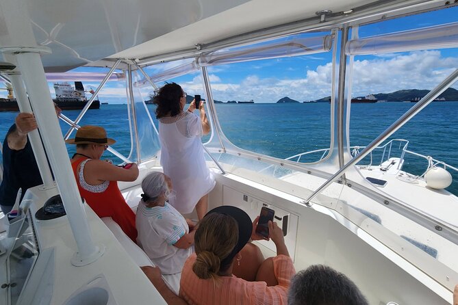 Half-Day Fishing and Cruising Panama Bay Tour in Private Yacht - Panama Canal Experience