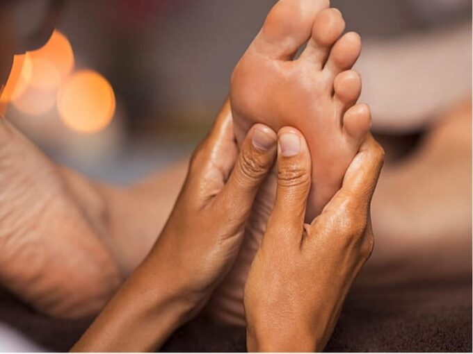 Half Day Floating Village Tour & Free 60 Min of Foot Massage - Pickup and Drop-off