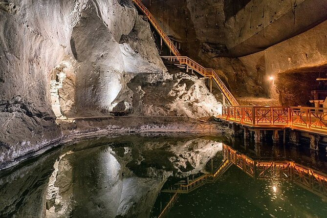 Half Day Guided Historical Tour in Wieliczka Salt Mines - Visitor Reviews and Feedback