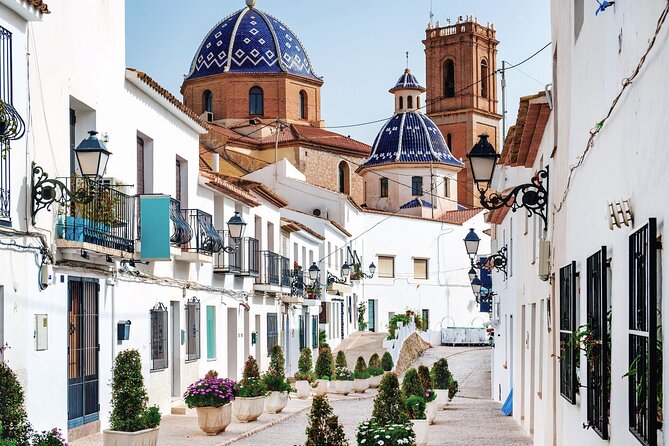 Half Day Guided Tour to La Vila and Altea and Chocolate Factory. - Host Response to Feedback