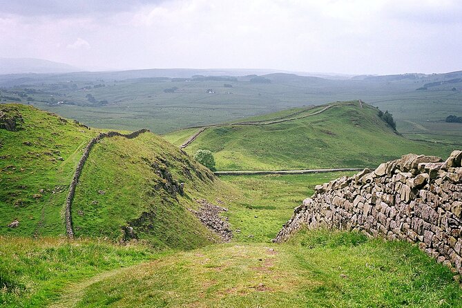 Half Day Hadrian's Wall Guided Tour - Highlights of the UNESCO Site