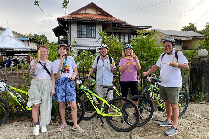Half-Day Heritage Bike Tour in Kuching - Floating Village Experience
