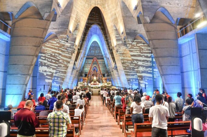 Half Day Higuey City Tour From Punta Cana With Pick up - Higuey Market and Macao Beach