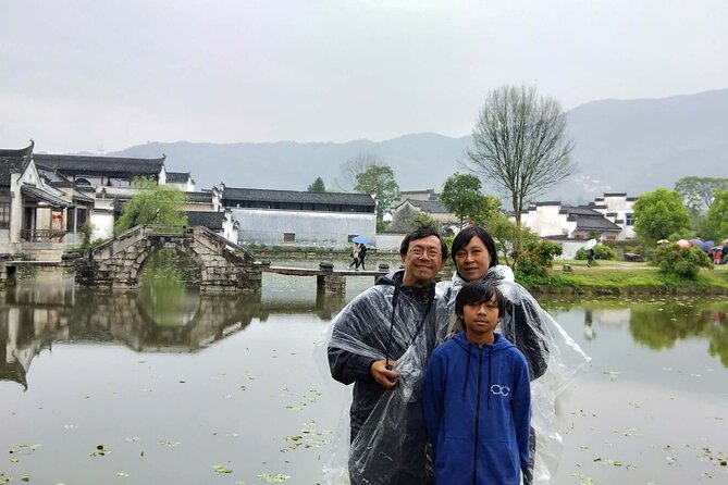 Half Day Huangshan to Hongcun Village Group Tour-No Shopping - Sum Up